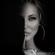 Alena - Сильная женщина шла через годы